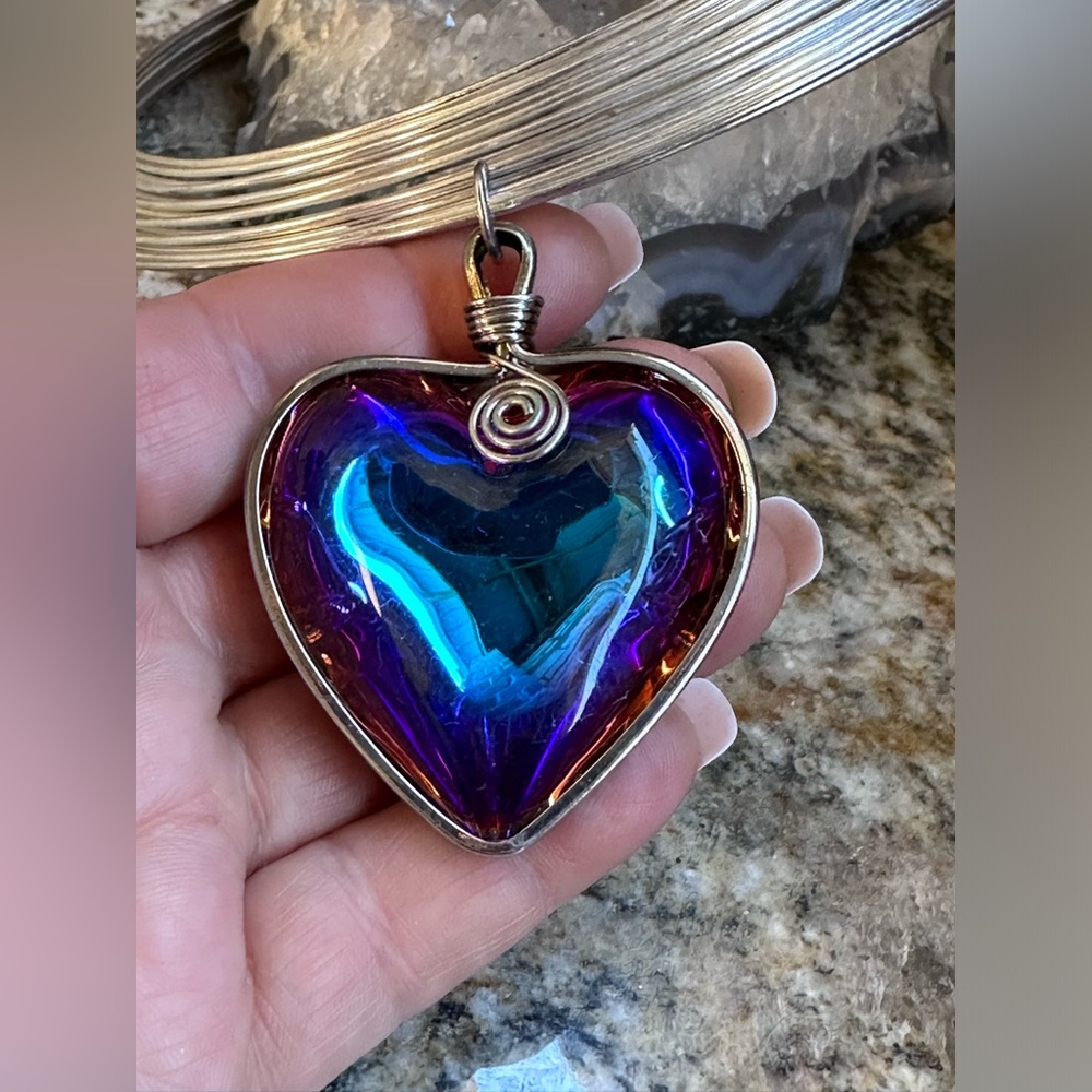 Huge Silver Glass Titanium Puff Heart Choker Necklace - Picture 9 of 12
